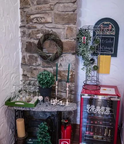 Zur Scheune בית הארחה Lind (Mayen-Koblenz)